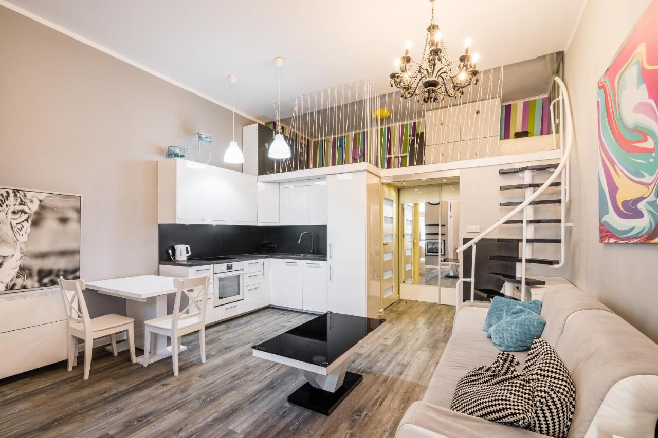 Apartament Glamour Konarskiego Wawelofts クラクフ エクステリア 写真